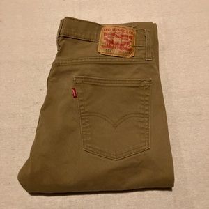 Levi’s 513 tan